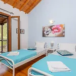 Glysteri Villa