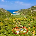 Glysteri Villa