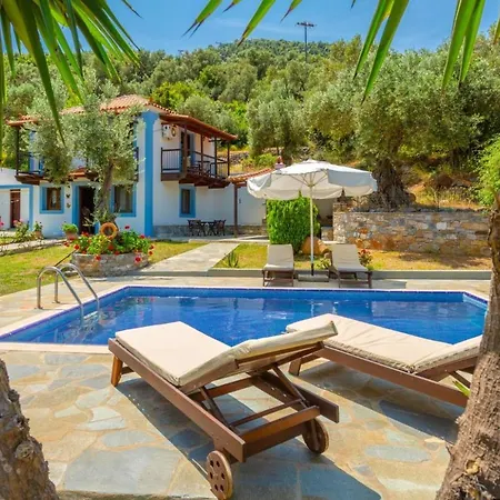 Glysteri Villa *