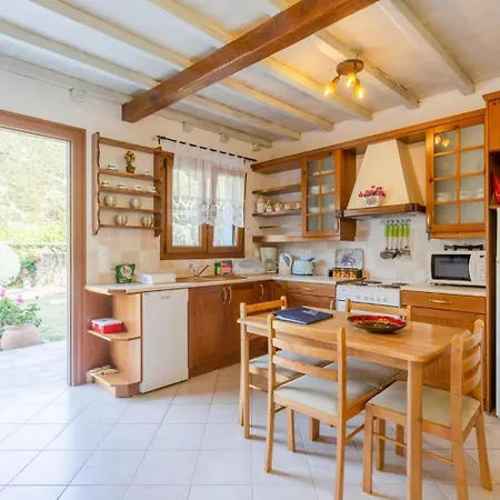 Glysteri Villa