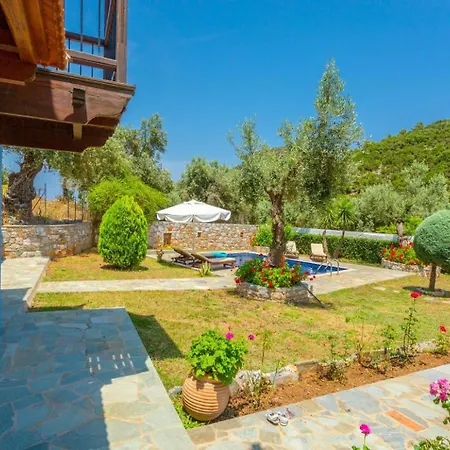 Glysteri Villa *
